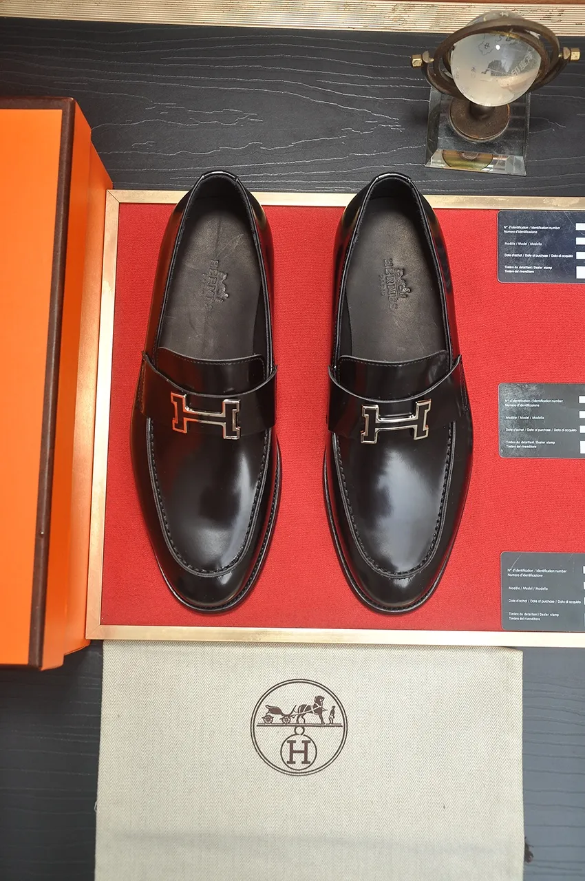 Men's shoes💰520💶[HERMES] (cowhide lining)🍀Italian top luxury🍀He does not pursue novel styles and gorgeous colors, but attracts the favor of successful men with his flawless, elegant and classic style. Formal leather shoes This very comfortable, simple and stable style allows you to easily match any style! The pattern is absolutely 1:1 refined from the original case, and we strive for excellence in materials, imported cowhide + cowhide lining💪💪💪extraordinary texture👍! .Code number: 38-45 (45 customized)